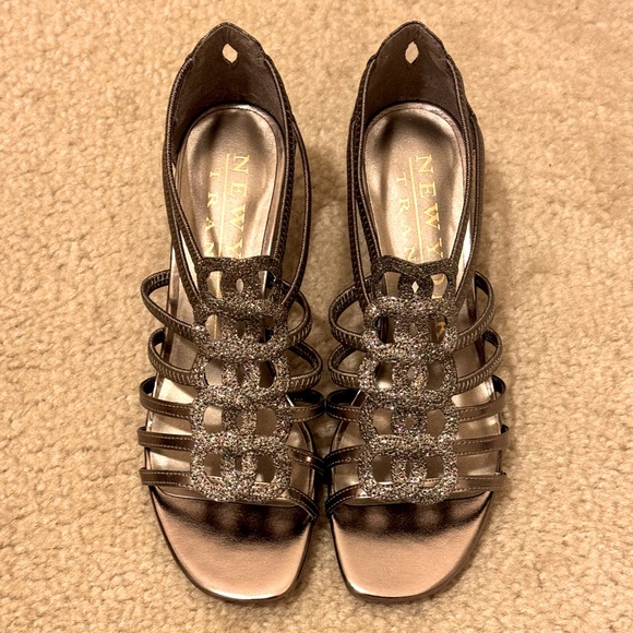 NIB New York Transit Women’s Special Gesture Dress Sandals Size 6M - Picture 6 of 9